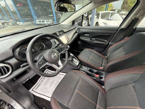 2020 Nissan Versa SR