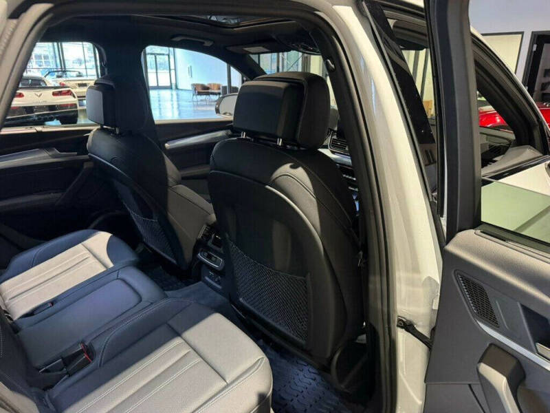 2025 Audi Q5 quattro S line Prem Plus 45 TFSI