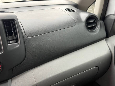 2015 Nissan NV200