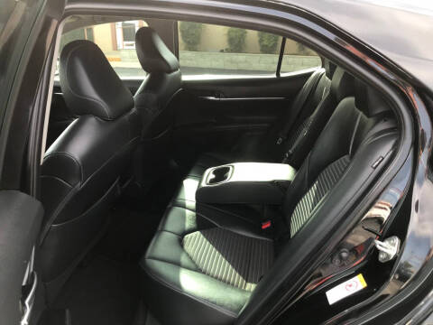 2019 Toyota Camry SE