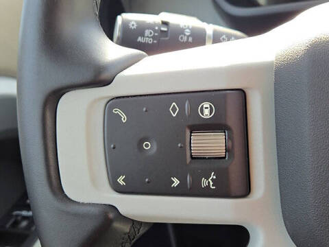 2024 Land Rover Defender 110 P300 S