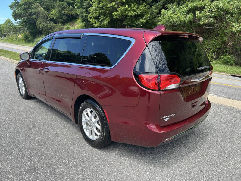 2020 Chrysler Pacifica Touring