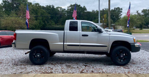 2005 Dodge Dakota SLT