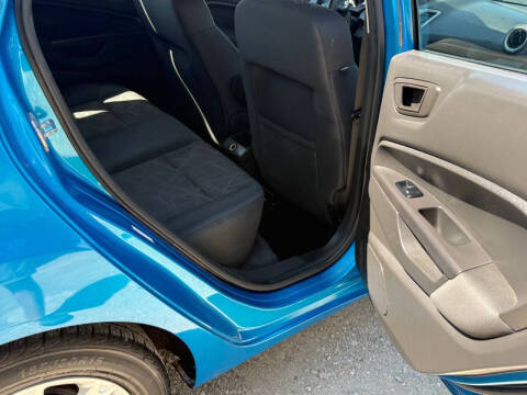 2012 Ford Fiesta SE