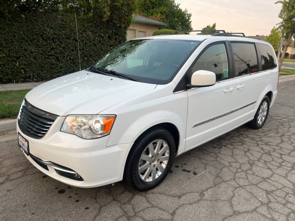 2016 Chrysler Town and Country for sale at AUTO 4 LESS in Fresno, CA