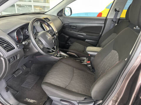 2023 Mitsubishi Outlander Sport SE