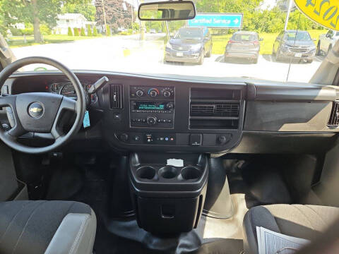 2024 Chevrolet Express 2500