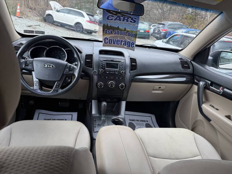2011 Kia Sorento LX