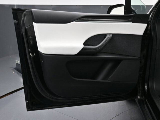 2022 Tesla Model X Plaid