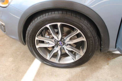 2017 Volvo V60 Cross Country T5 Platinum