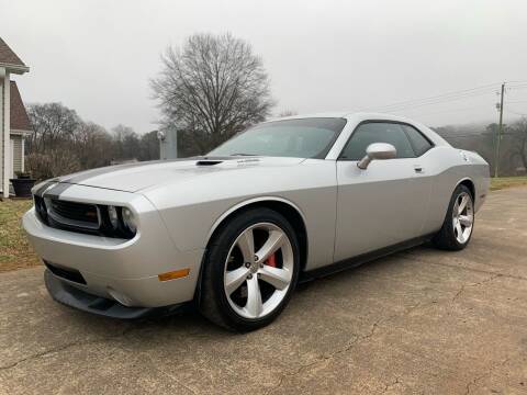 2010 Dodge Challenger for sale at Tennessee Valley Wholesale Autos LLC in Huntsville AL