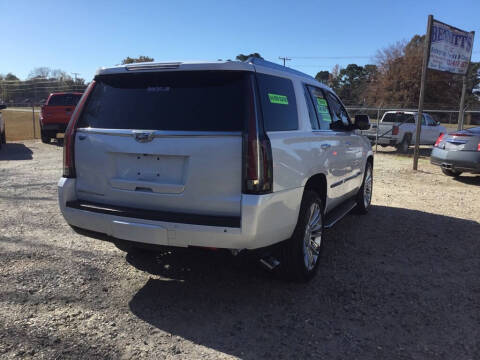 2016 Cadillac Escalade Luxury Collection