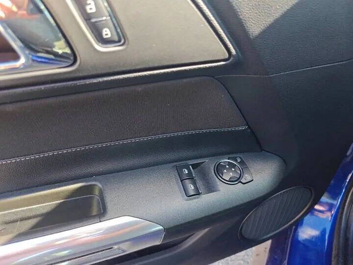 2016 Ford Mustang V6