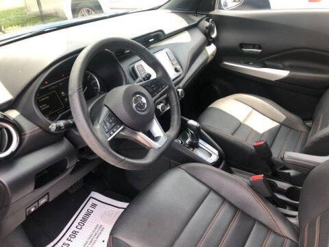 2020 Nissan Kicks SR