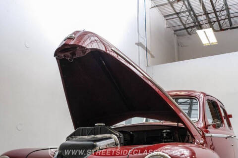 1948 Ford Deluxe