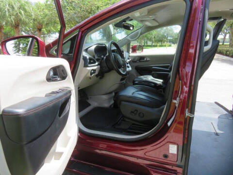 2020 Chrysler Pacifica Touring L Plus