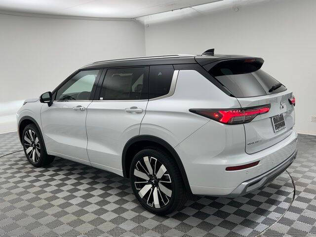 2025 Mitsubishi Outlander SEL