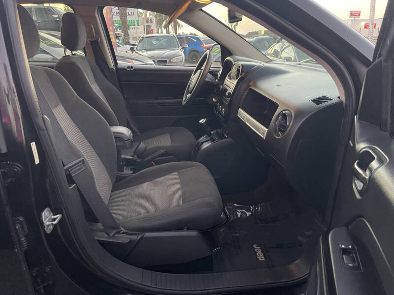 2016 Jeep Compass Sport