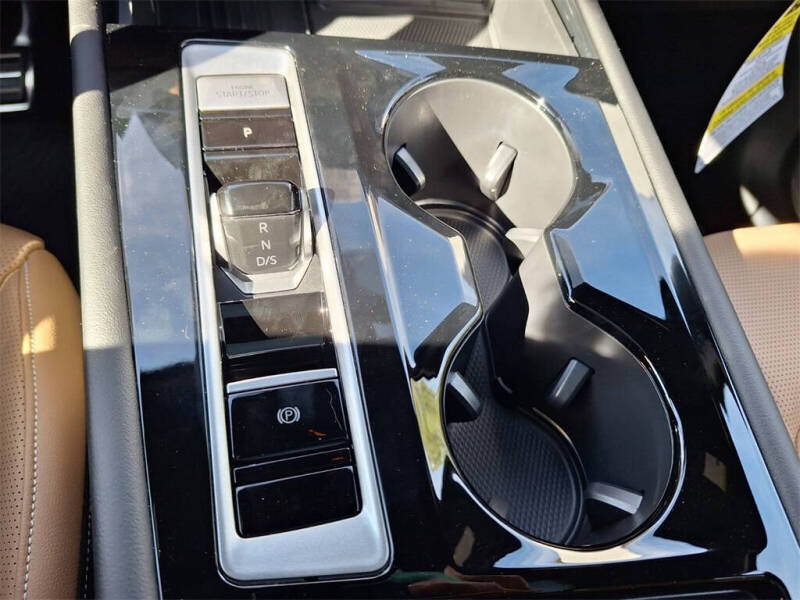 2026 Volkswagen Atlas Cross Sport SEL R-Line Black 4Motion