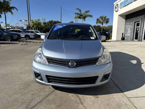 2011 Nissan Versa 1.8 S