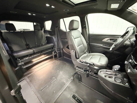 2022 Chevrolet Traverse LT Leather