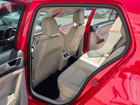 2016 Volkswagen Golf TSI SE