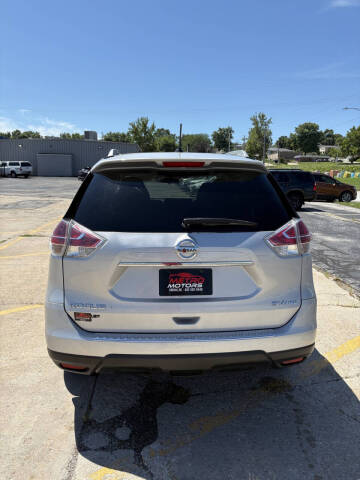 2016 Nissan Rogue SV