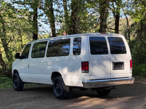 2014 Ford E-Series E-350 SD XLT