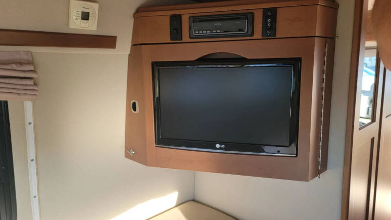 2010 Ford E-Series E-350 SD