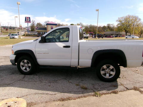 2005 Dodge Ram 1500 for sale at C MOORE CARS in Grove OK