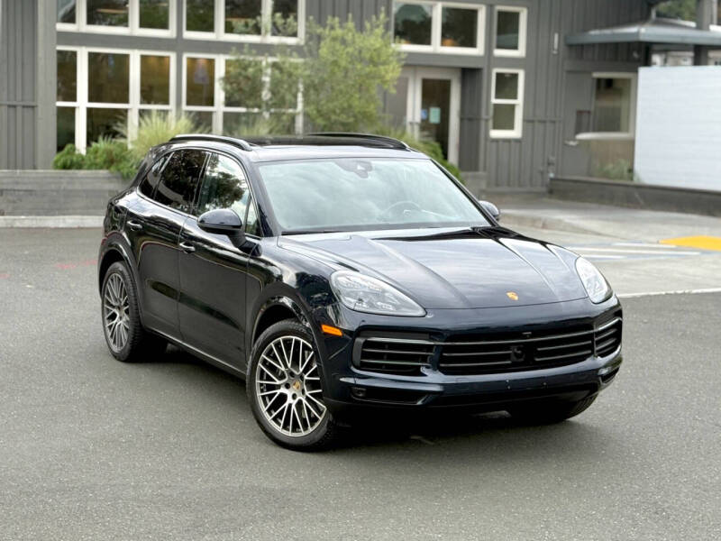 2022 Porsche Cayenne Platinum Edition
