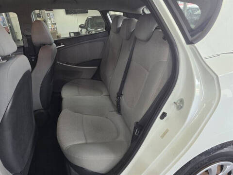 2013 Hyundai Accent GS