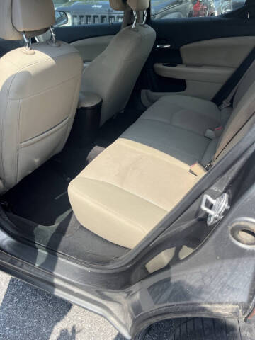 2013 Dodge Avenger SE