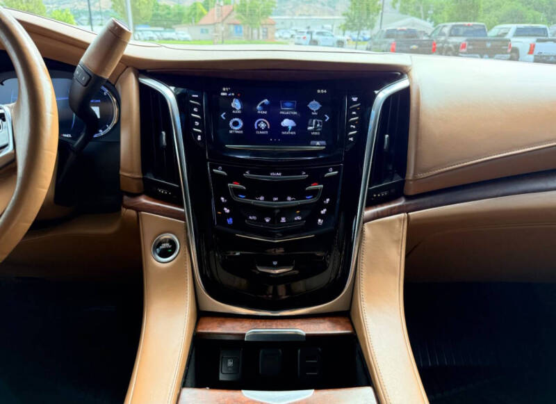 2017 Cadillac Escalade Platinum