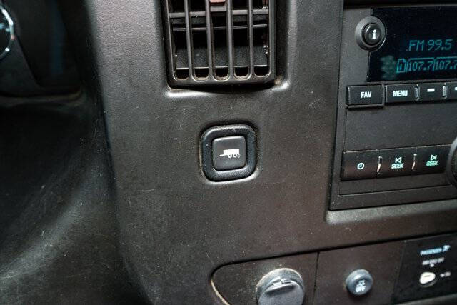 2023 Chevrolet Express 2500