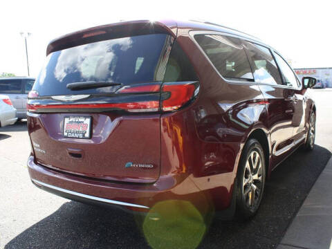 2021 Chrysler Pacifica Hybrid Pinnacle
