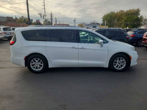 2021 Chrysler Pacifica Touring L