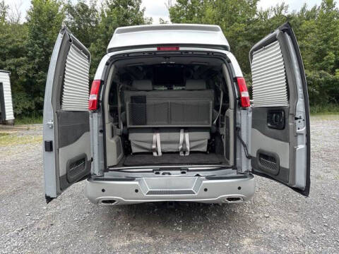 2025 Chevrolet Express 2500