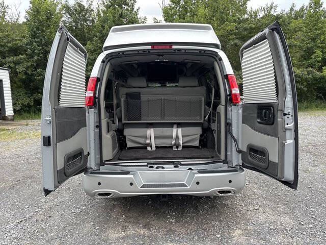 2025 Chevrolet Express 2500