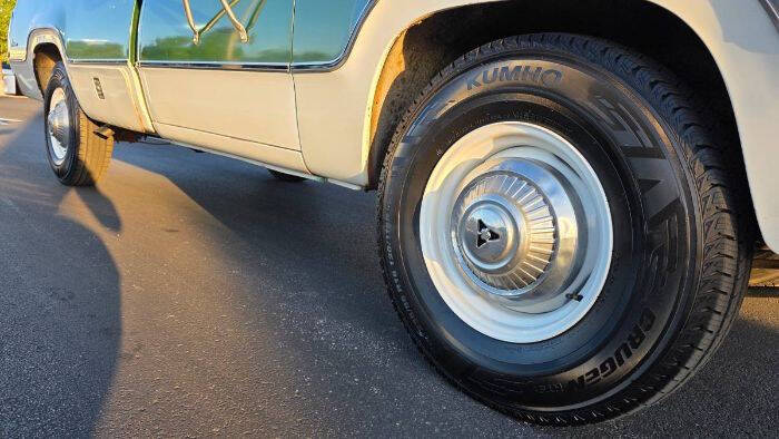 1973 Dodge D200 Pickup
