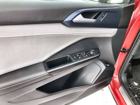 2024 Volkswagen Taos SE 4Motion