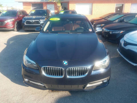 2016 BMW 5 Series 528i