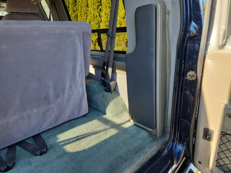 2002 Ford E-Series E-150