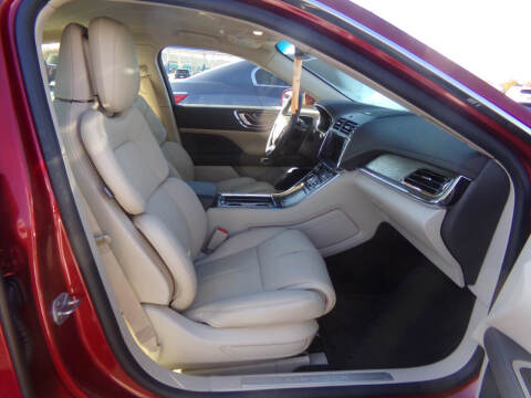 2019 Lincoln Continental Select