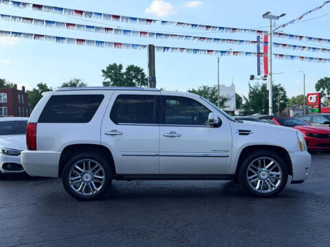 2013 Cadillac Escalade Platinum Edition