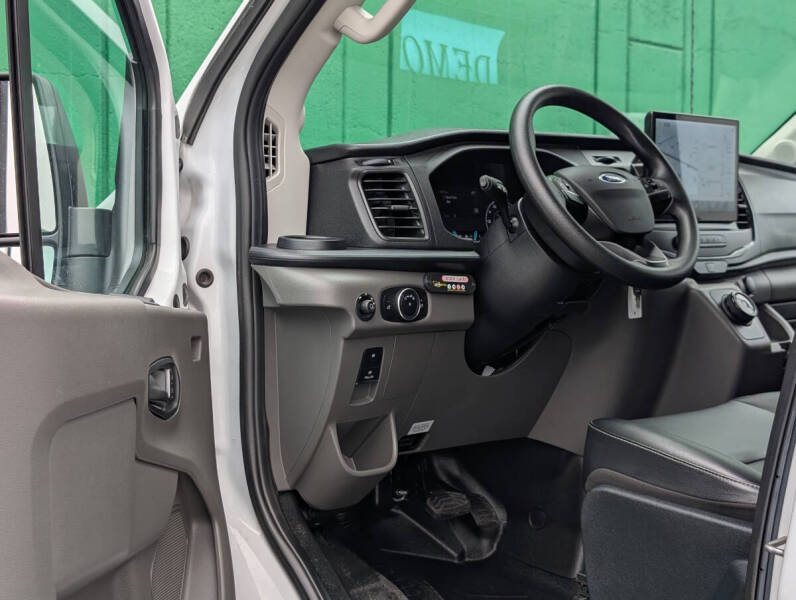 2023 Ford E-Transit 350