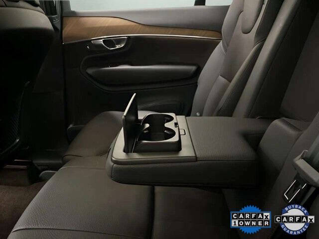 2025 Volvo XC90 B6 Plus Bright Theme 7P