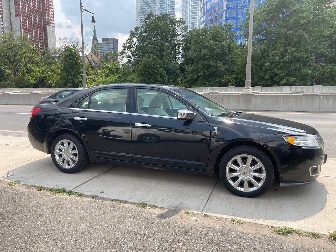 2010 Lincoln MKZ for sale at Q Cars Auto in Jersey City, NJ