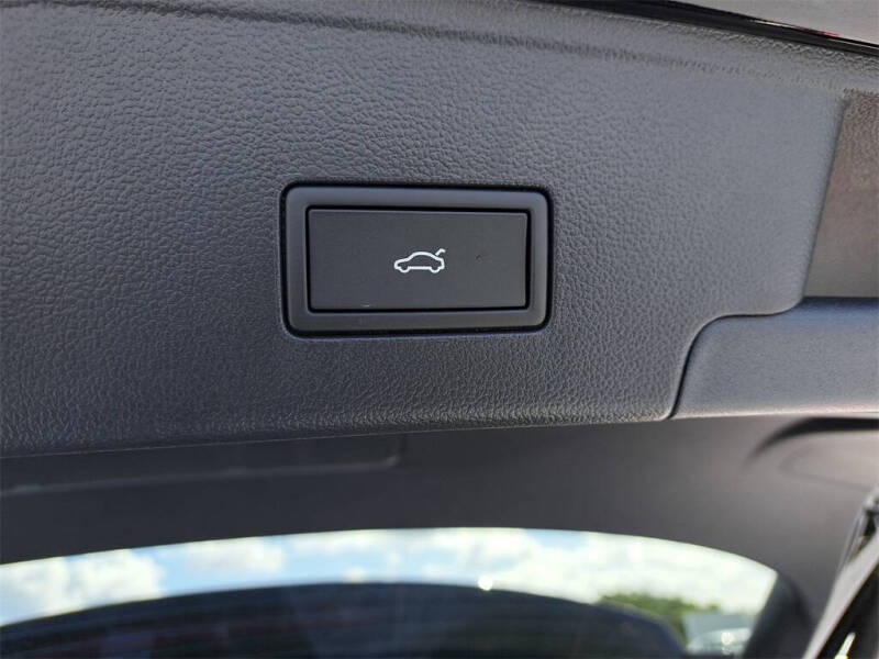 2026 Volkswagen Atlas Cross Sport SEL R-Line Black 4Motion