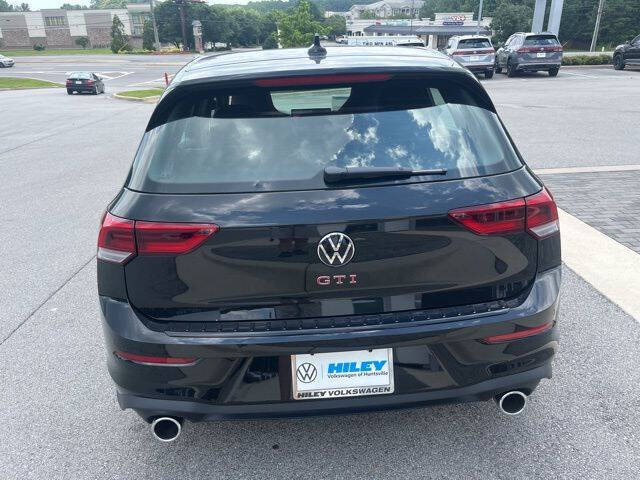 2025 Volkswagen Golf GTI SE